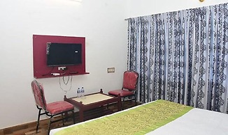 Fabhotel Eden Garden