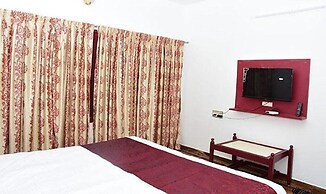 Fabhotel Eden Garden