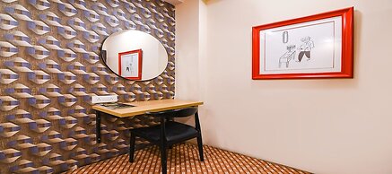 Fabhotel Royal Garden