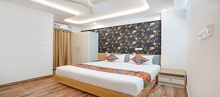 Fabhotel Redmoon Suites