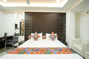 Fabhotel Royal Carpet