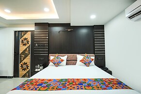 Fabhotel Royal Carpet