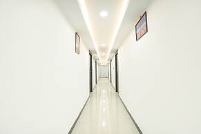 Fabhotel Royal Carpet