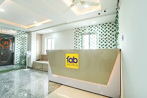 Fabhotel Royal Carpet