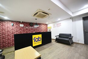 Fabhotel Crown Inn