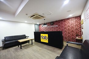 Fabhotel Crown Inn