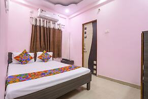 Fabhotel Tara Deluxe