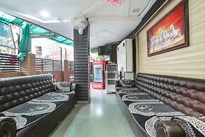 Fabhotel Tara Deluxe