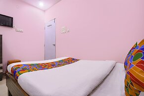 Fabhotel Tara Deluxe