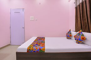 Fabhotel Tara Deluxe