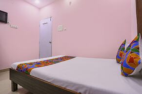 Fabhotel Tara Deluxe