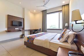 Fabhotel Prime Amantra