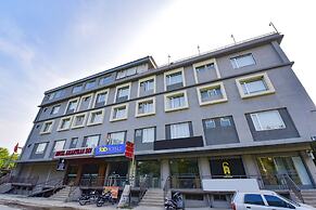 Fabhotel Prime Amantra