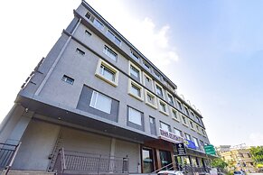 Fabhotel Prime Amantra