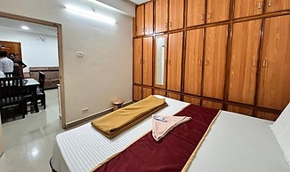 Fabhotel Royal Grand Ii