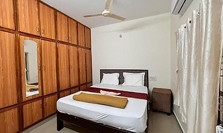 Fabhotel Royal Grand Ii