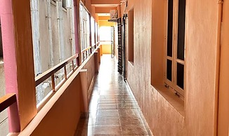 Fabhotel Royal Grand Ii