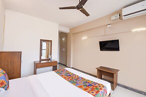 Fabhotel Raj