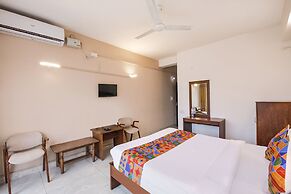 Fabhotel Raj