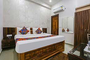 Fabhotel Sangita Dham