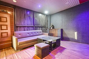Fabhotel Legacy I