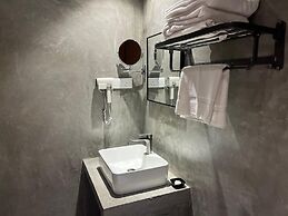 selene city hotel