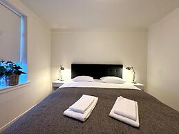 Day Dream Downtown Apartments