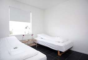 Day Dream Downtown Apartments