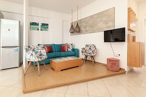 Eva's Cozy Urban Apartment