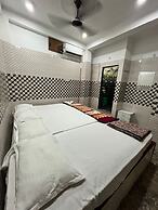 Thakur Ji P. Guest House By GRB