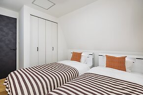 Modern Japan Tokyo Asakusa east