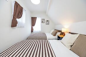 Modern Japan Tokyo Asakusa east