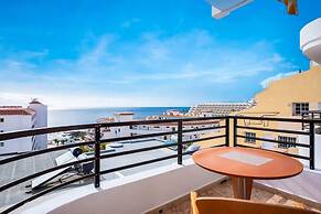 Apartment Edith - Ocean View Just Above the Beach