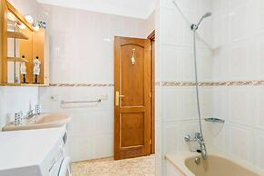 Apartment Edith - Ocean View Just Above the Beach