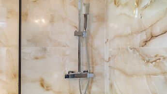 D Palm Premium Living