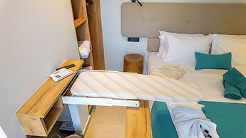 D Palm Premium Living