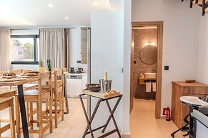 D Palm Premium Living