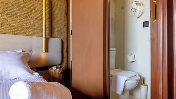 D Palm Premium Living