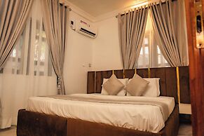 2-bedroom Flat Lekki Phase 1 - Pool - Spa