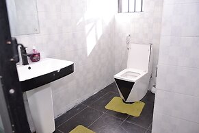Standard Luxury Room - Sleeps2 - Pool - Petallowed