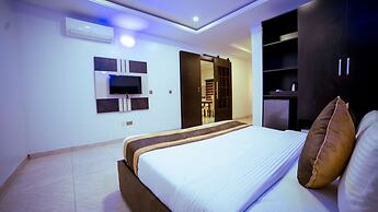 1-bedroom Flat - Sleeps 3 - Pool - Spa - Parking