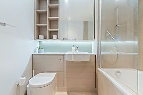 Elegant 2 Bed Apartment Within Many Attractions