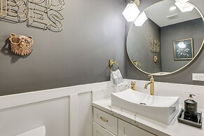 Crestline Vacation Rental < 1 Mi to Lake Gregory!