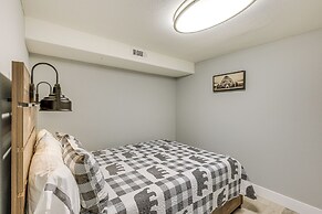 Crestline Vacation Rental < 1 Mi to Lake Gregory!