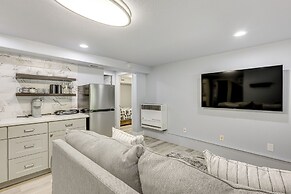 Crestline Vacation Rental < 1 Mi to Lake Gregory!