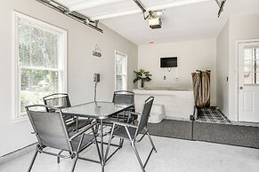 9 Mi to Uptown: Abode w/ Hot Tub in Charlotte!