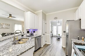 9 Mi to Uptown: Abode w/ Hot Tub in Charlotte!
