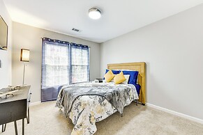 9 Mi to Uptown: Abode w/ Hot Tub in Charlotte!