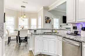 9 Mi to Uptown: Abode w/ Hot Tub in Charlotte!