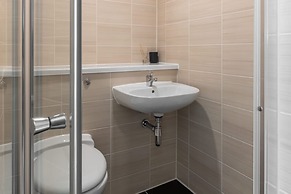 Host Stay Monarchs Quay